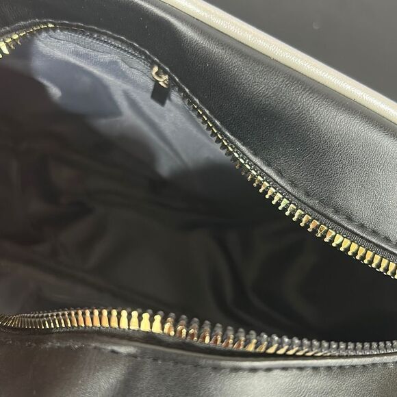 Camera Fashion Purse - Picture 4 of 7